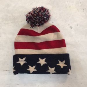 USA Pom beanie